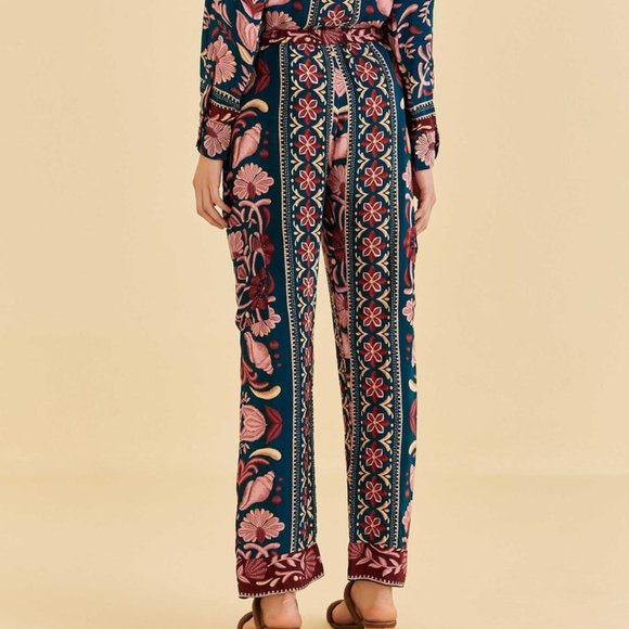 FARM Rio Teal Seashell Tapestry Elastic Waist Cargo Pants Size Small - Picture 3 of 12